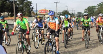 Ciclistas de cidades do Paraná e Santa Catarina participaram do evento.