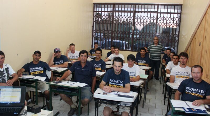 alunos do curso de operador de empilhadeira de Papanduva